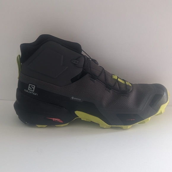 Salomon Men's Gray and Yellow Gortex Hiking Shoes NWOT 13